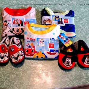 New Boys 2t 3 set lot Pajama PJ toddlers Mickey Baby Shark Star Wars & Slippers